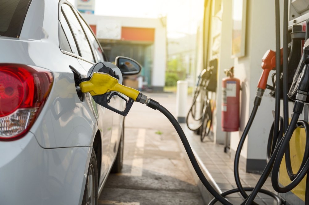 auto se spalovacím motorem auto se spalovacím motorem